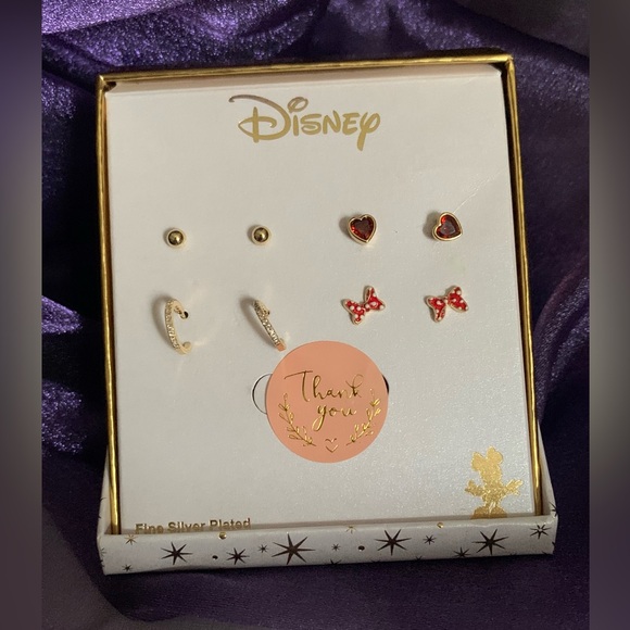 Disney 4 pairs of earrings - Picture 5 of 5